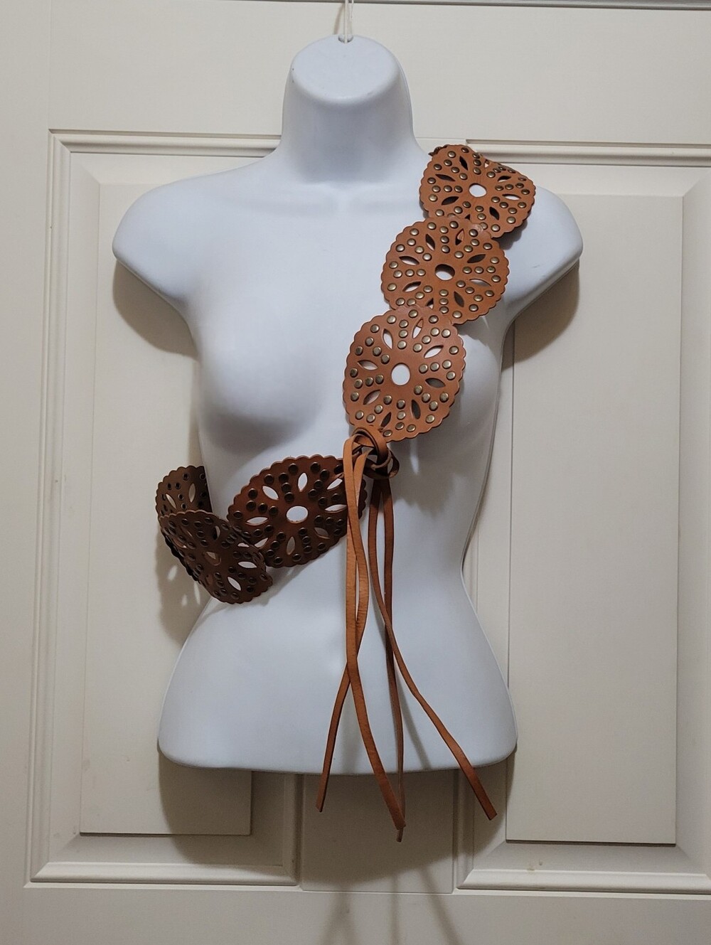 Wide  Round Leather Cut Out Belt Brown w/Studs  & fringe tie Closure XL